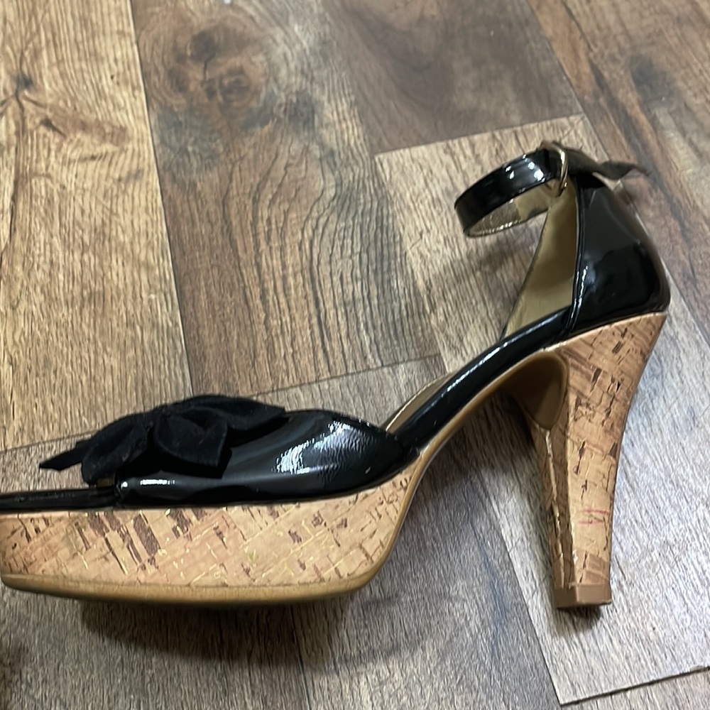 SOFFT euro soft black leather heels cork heels platform sandals Sz 8.5 Women’s